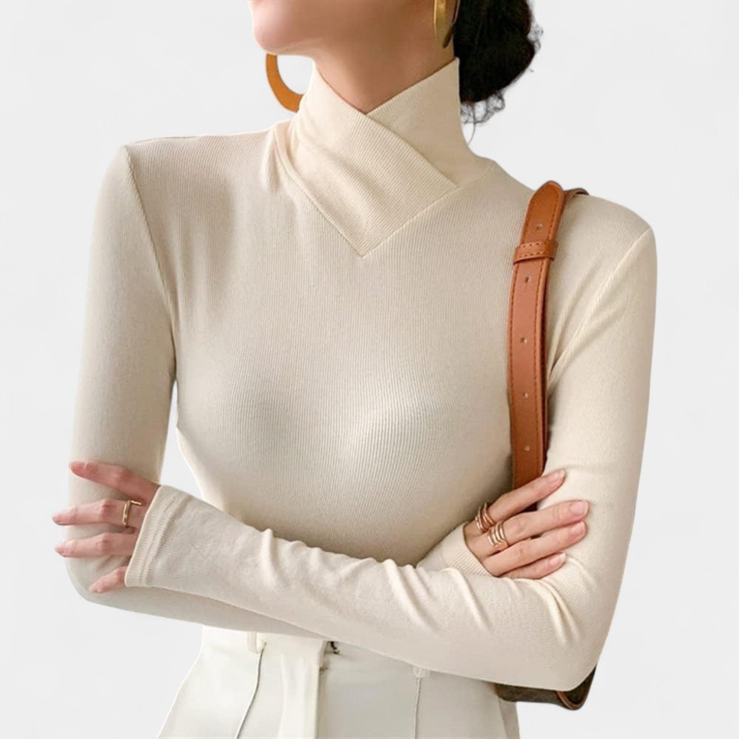 Veronika – Elegantna pulover s tesnim krojem