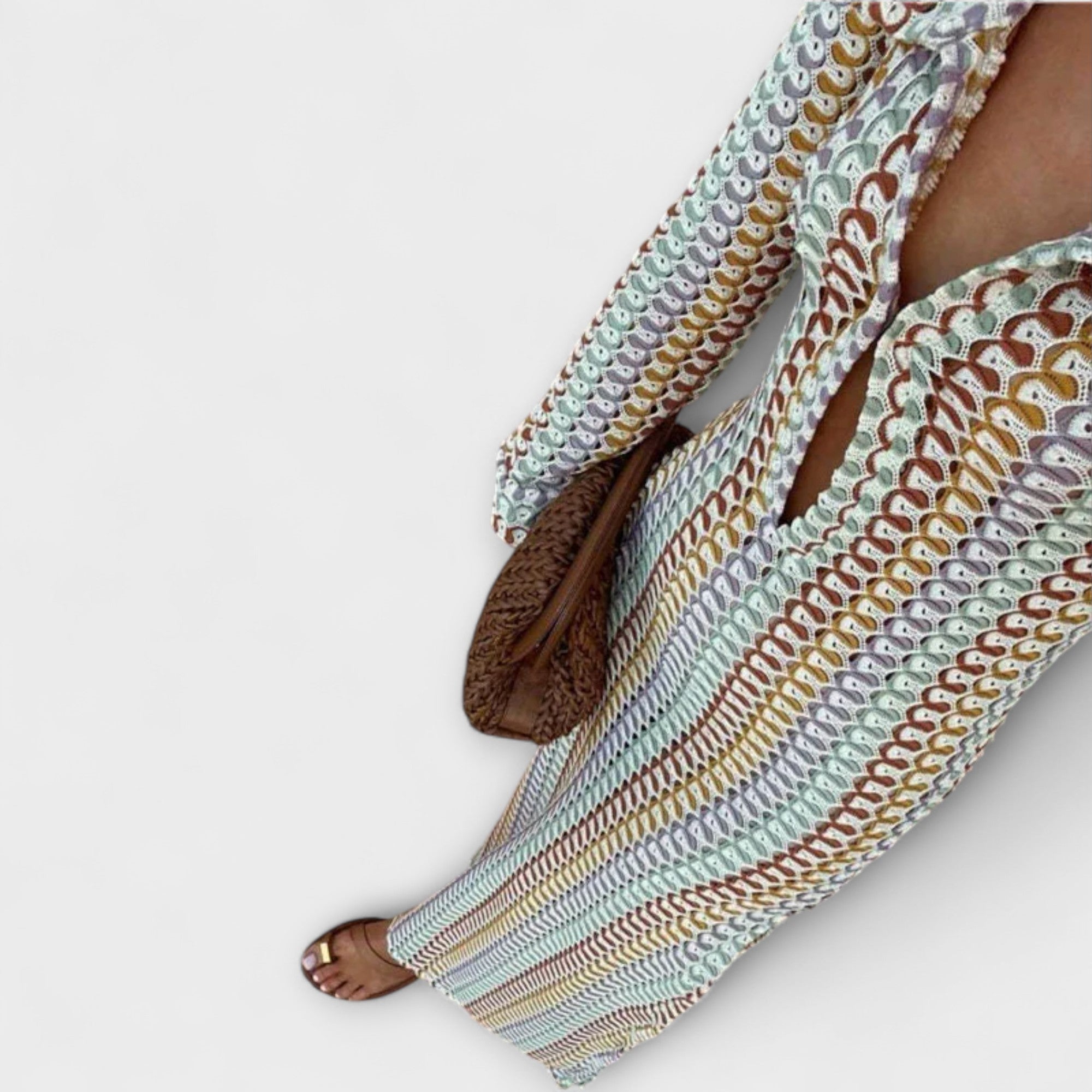 Elina – Maxi obleka z V-izrezom in počitniškim pridihom