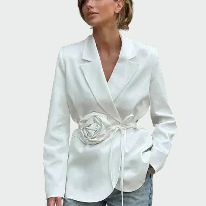 Nikola - Sako v popolnem kroju