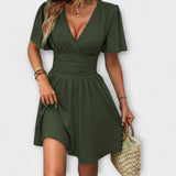 Winslet - Obleka z Nabrano Pasom in V-Izrezom