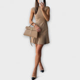 Elowen - Mini obleka z vojaško navdihnjenim patchworkom in visokim ovratnikom