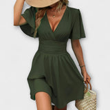 Winslet - Obleka z Nabrano Pasom in V-Izrezom