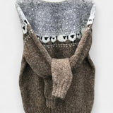 Maja – Klasičen retro pulover